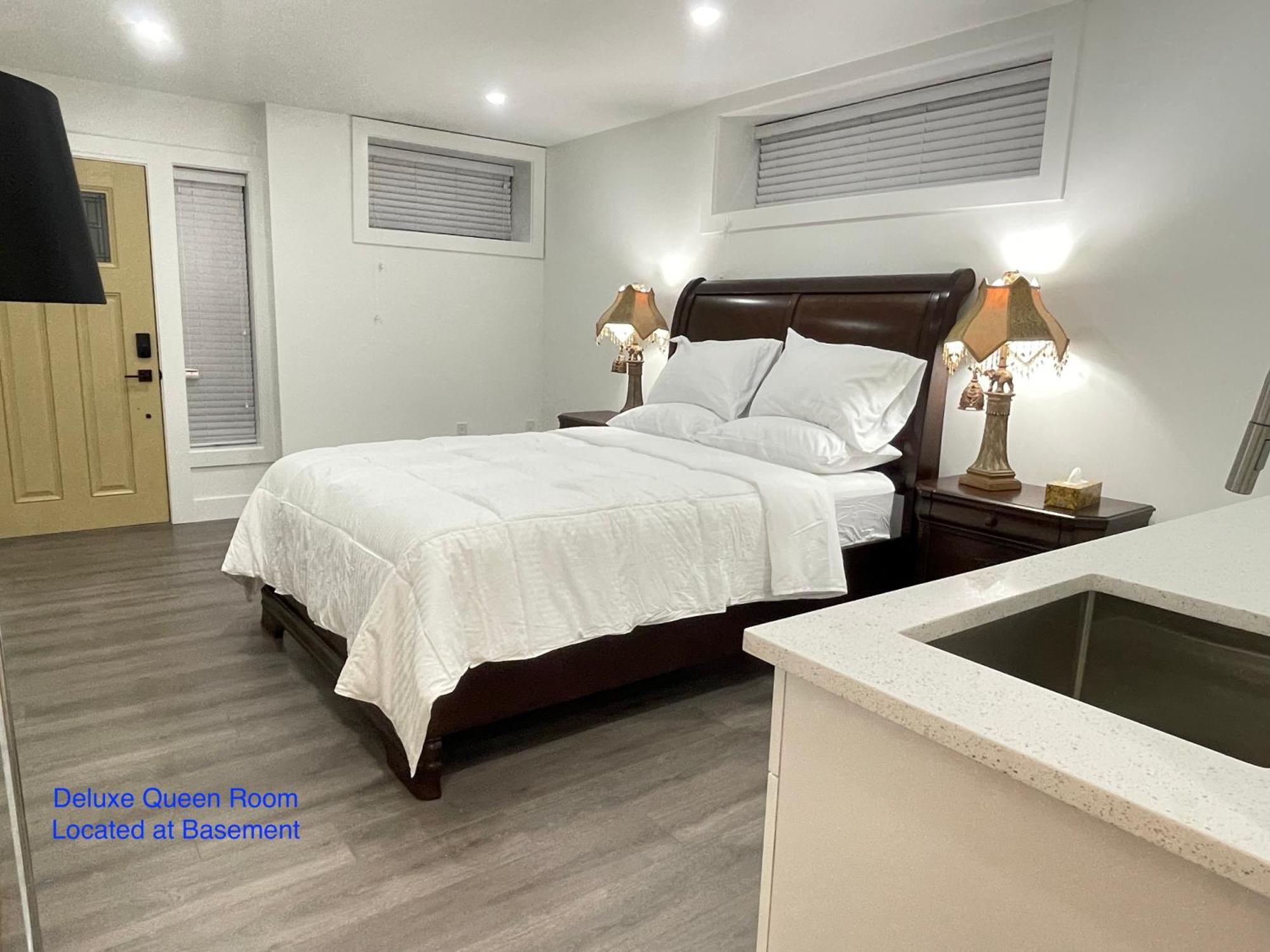 South Vancouver Guesthouse Extérieur photo